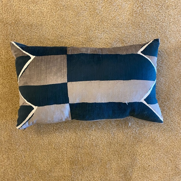 Pillow cover bundle - Picture 4 of 4